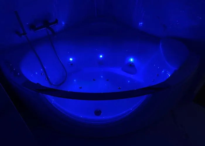 La Royale Apartment *